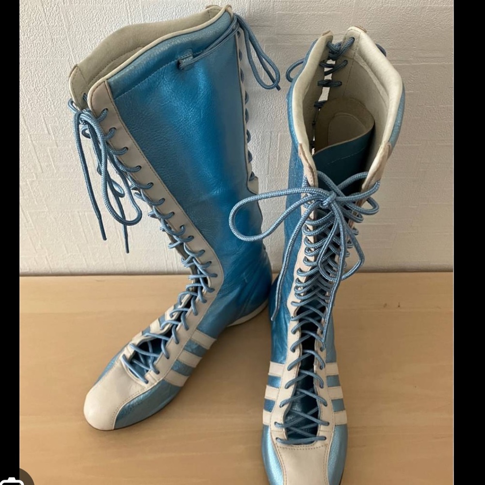 DESPERATE ISO: ADIDAS SANTOS BOOTS 🦋✨🙏🏻
